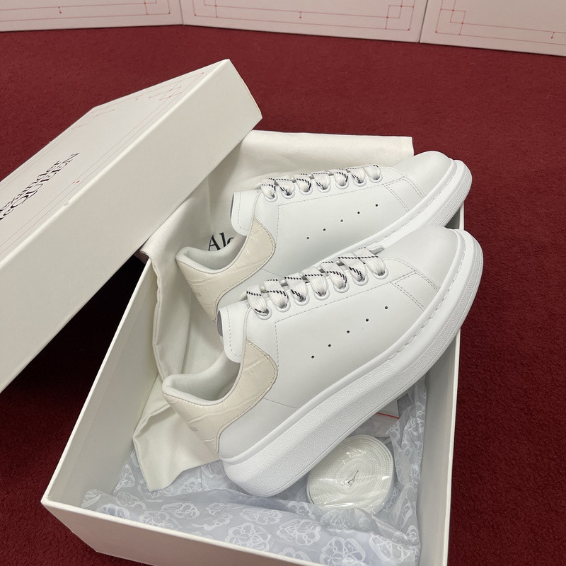ALEXANDER MCQUEEN SNEAKER