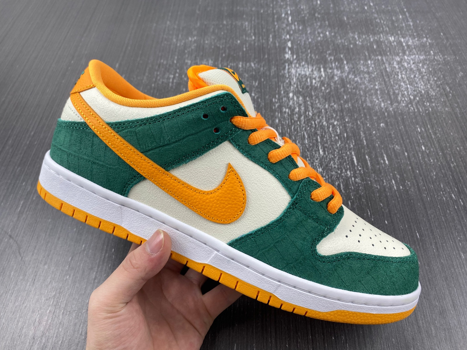 Nike Dunk Low Pro SB 