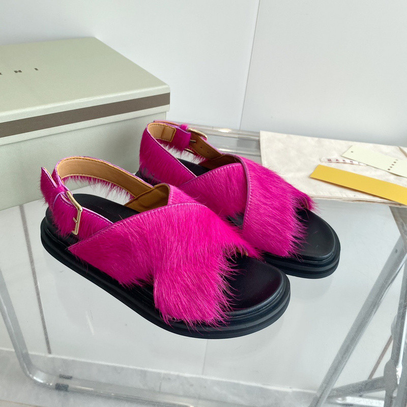 FUCHSIA LONG-HAIR CALFSKIN FUSSBETT