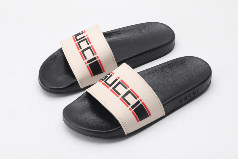 GUC LEATHER SLIDE
