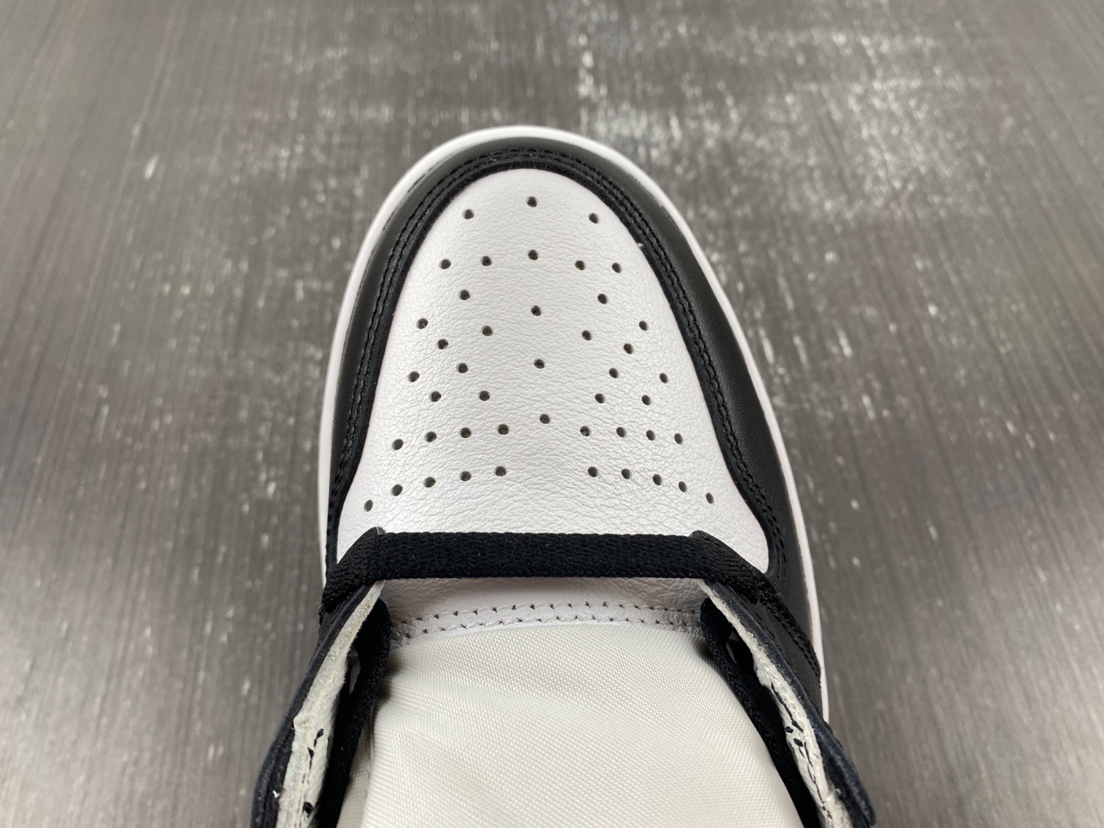 Jordan 1 Retro High Rust Pink 861428-101