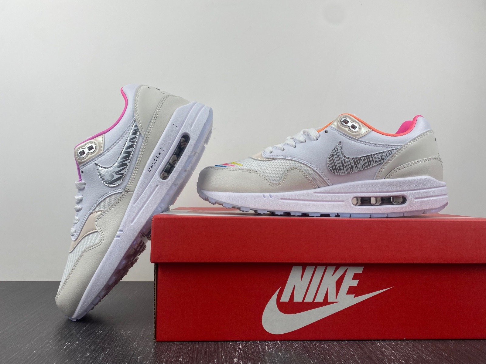 Nike Air Max 1 "Unlock Your Space" FN0608-101