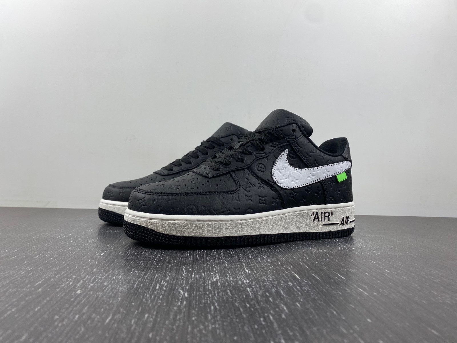 NIKE AIR FORCE 1 LOW BY VIRGIL ABLOH