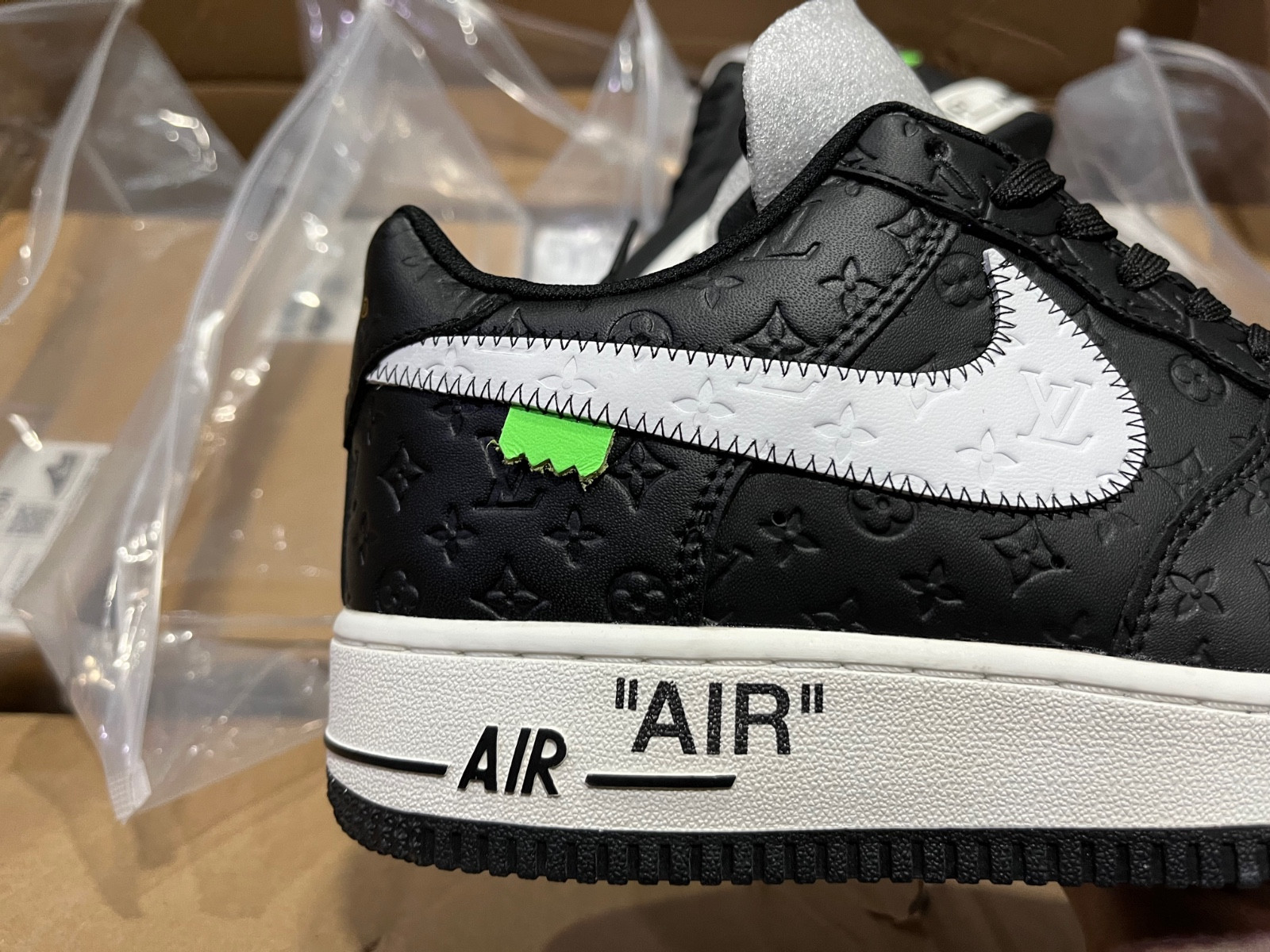 NIKE AIR FORCE 1 LOW BY VIRGIL ABLOH
