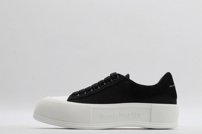 ALEXANDER MCQUEEN SNEAKER