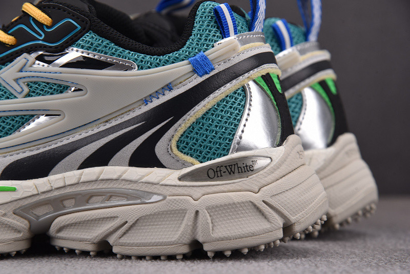 Off-White c/o Virgil Abloh