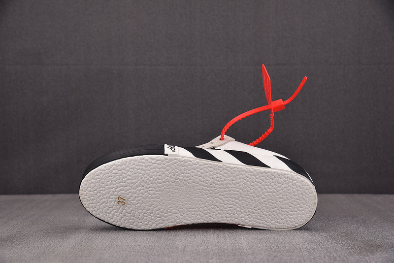 Off-White Vulc Low Top White