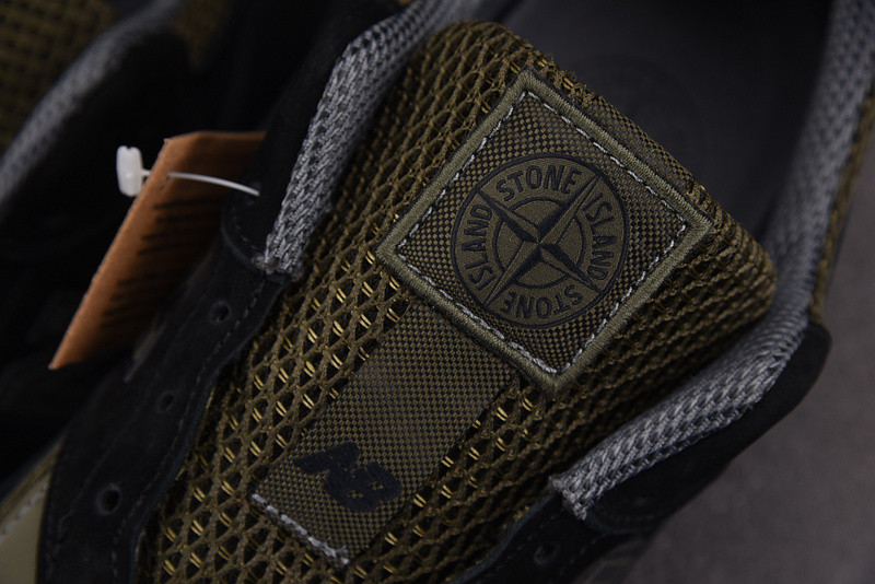Stone Island x New Balance 991v2 Black Olive U991SD2