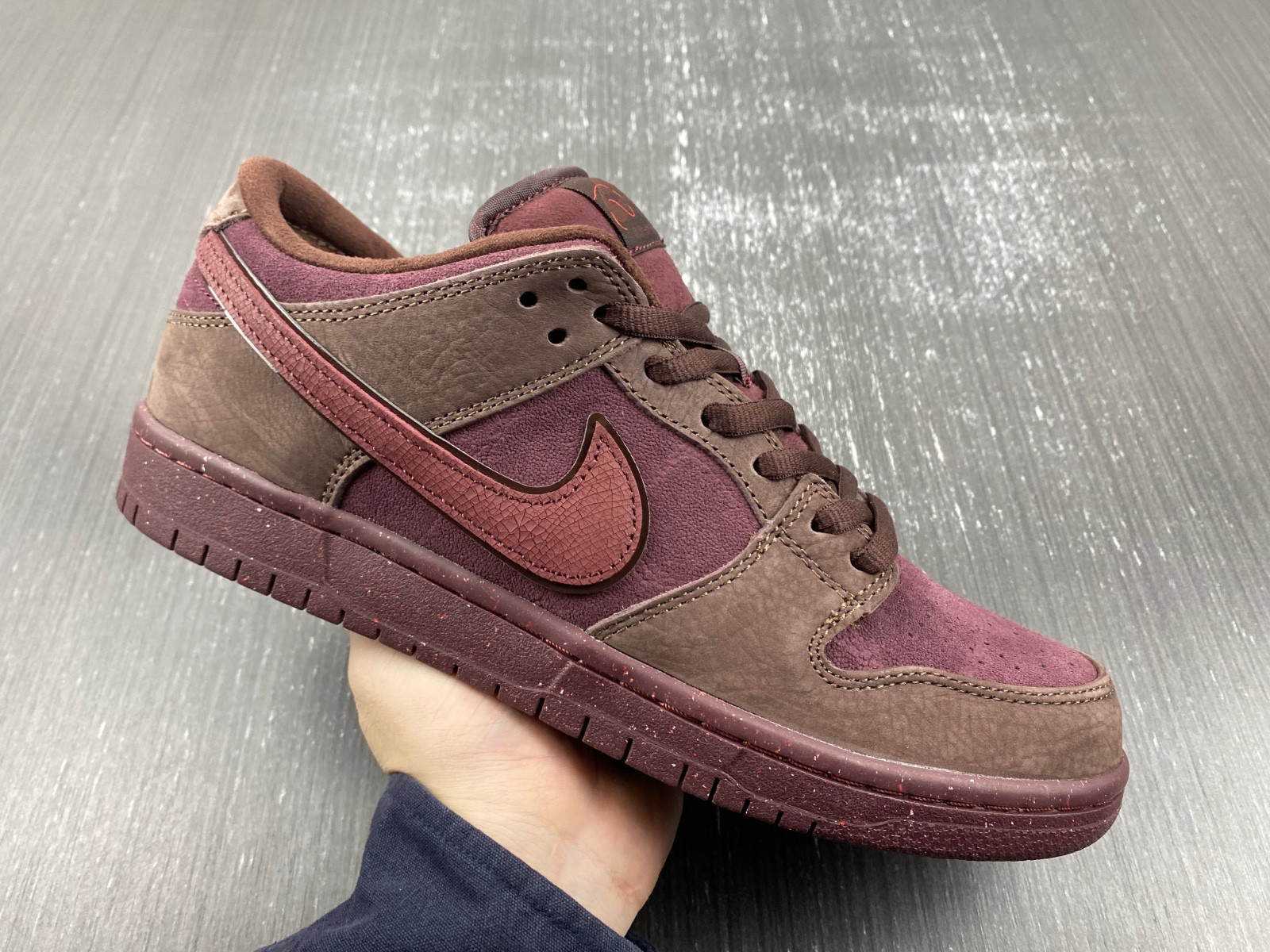 Nike SB Dunk Low Premium Valentine