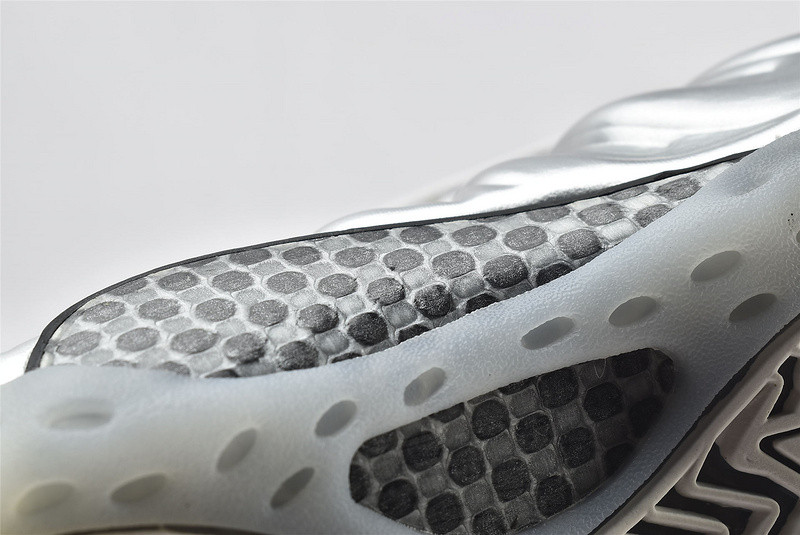 nike air foamposite one Ch*0me white aa3963-100