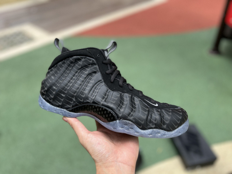 Nike Air Foamposite One QS CV0369-001