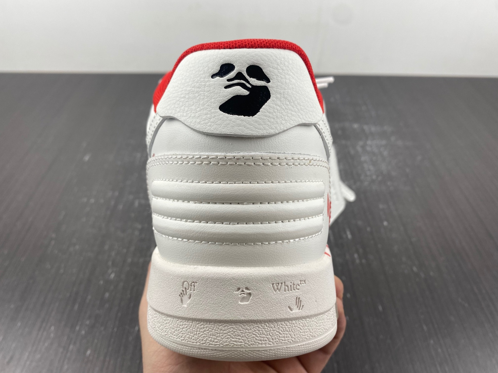 Off-White c/o Virgil Abloh