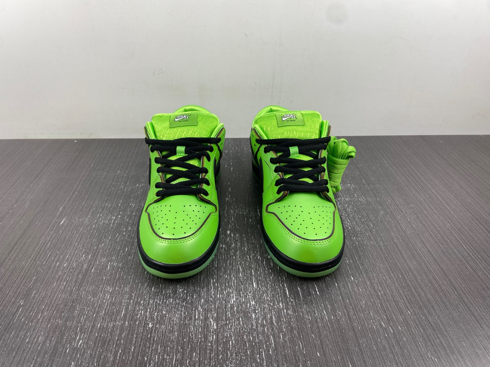 Powerpuff Girls Nike SB Dunk Low "Buttercup" FZ8319-300