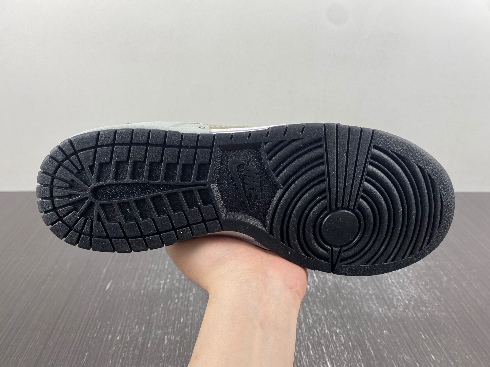 Nike WMNS Dunk Low Disrupt 2 Tan DV4024-200