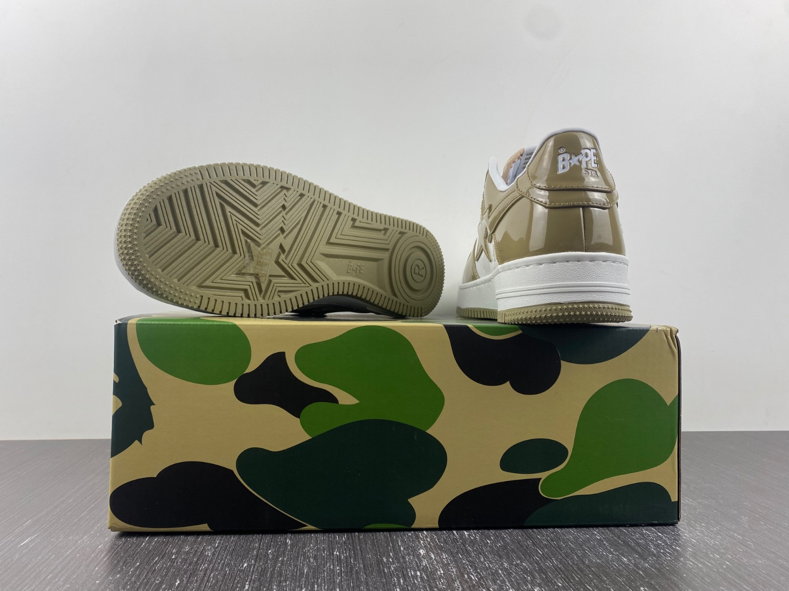 BAPE SNEAKERS