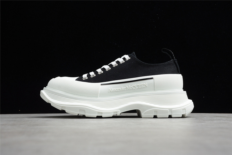 ALEXANDER MCQUEEN SNEAKER