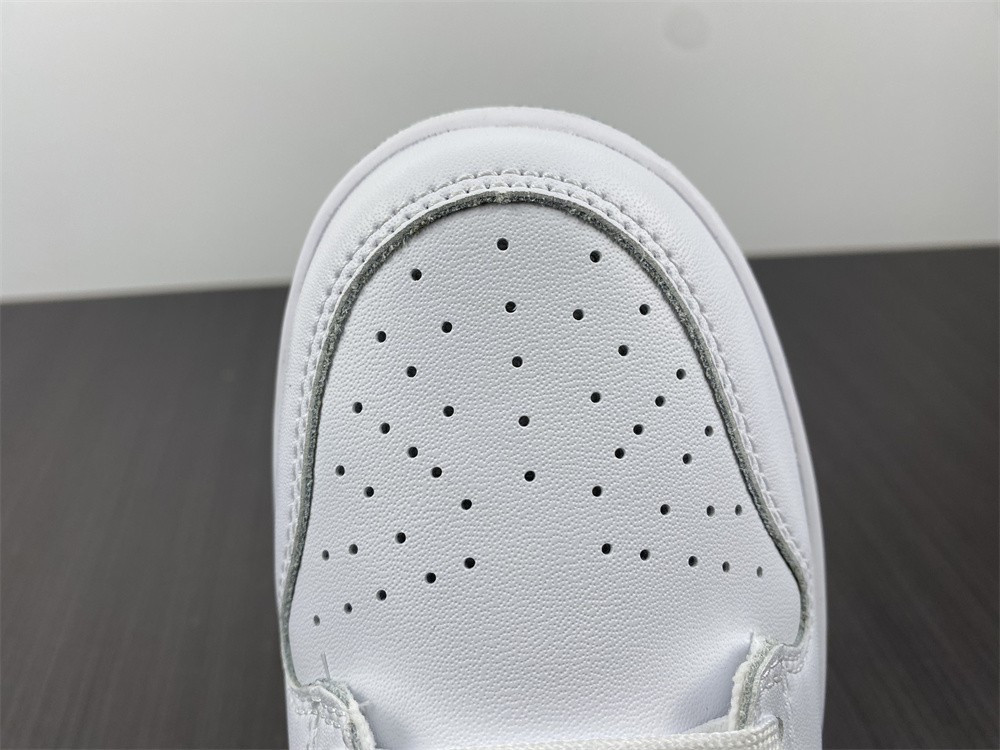 Nike Dunk Low White Green Noise (W) DD1503-112