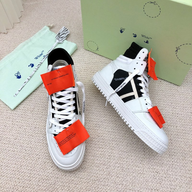 Off-White c/o Virgil Abloh
