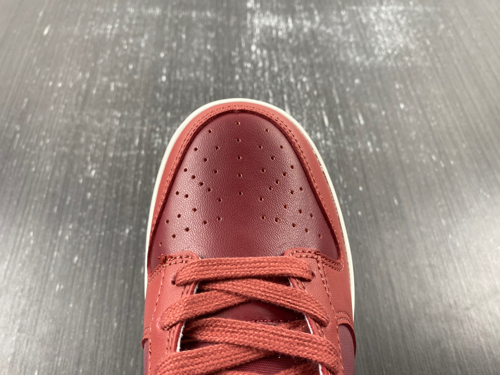 Dunk Low With Hits Of “Desert Berry”DD1503-603