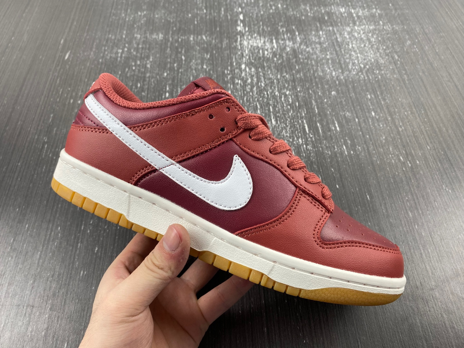 Dunk Low With Hits Of “Desert Berry”DD1503-603