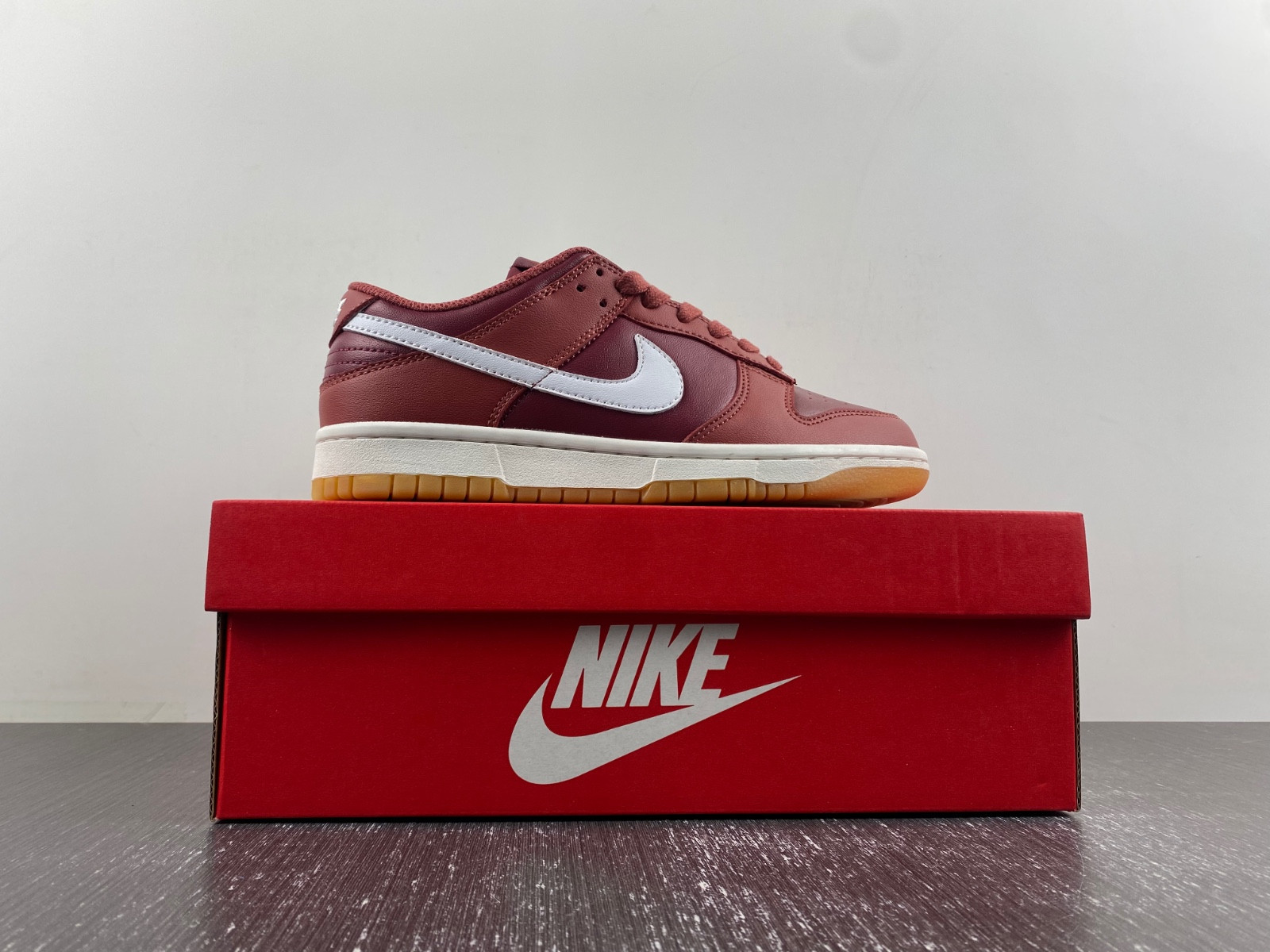 Dunk Low With Hits Of “Desert Berry”DD1503-603