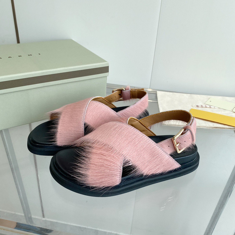 FUCHSIA LONG-HAIR CALFSKIN FUSSBETT