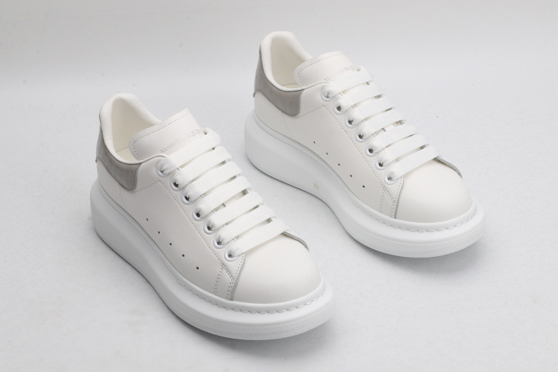 ALEXANDER MCQUEEN SNEAKER