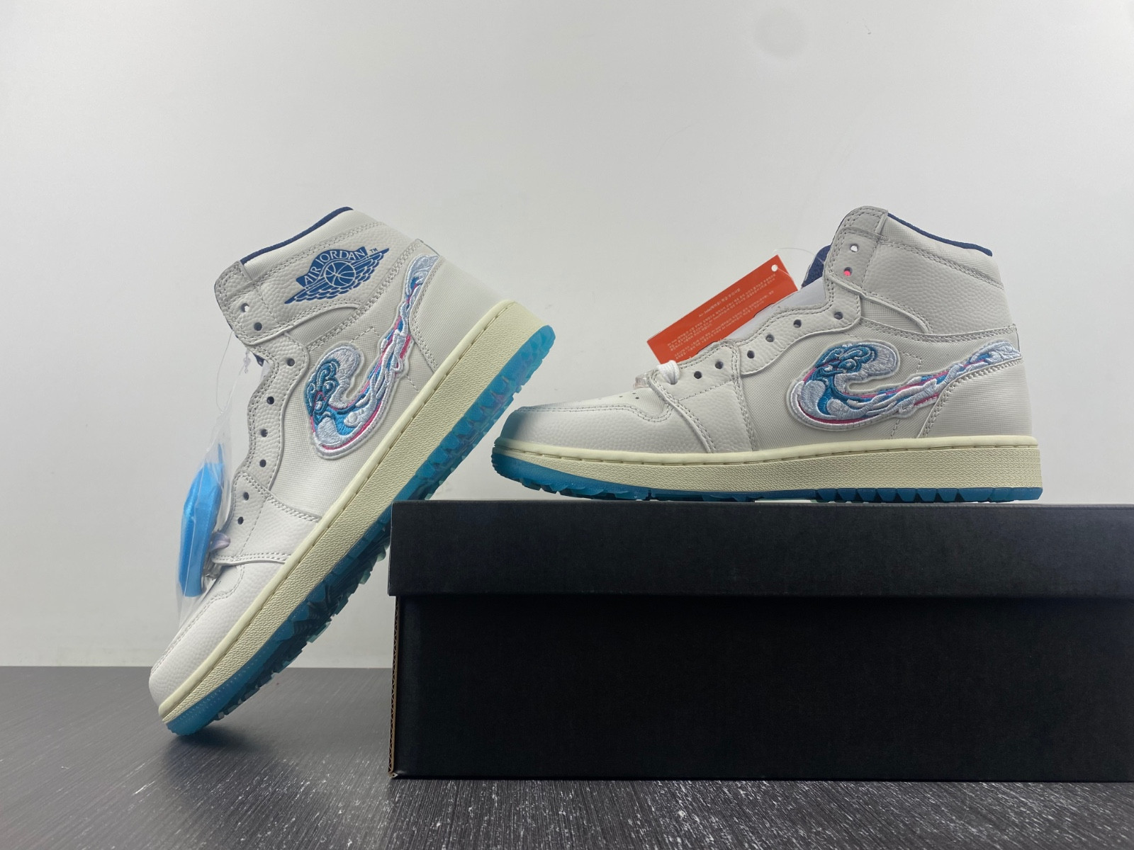 Michelle Wie West x Air Jordan 1 High Golf “Pebble Beach” FV3565-100