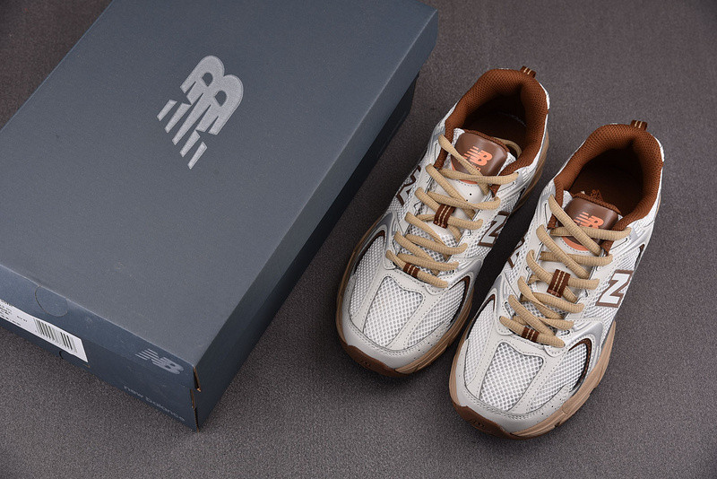 NEW BALANCE 530 - MR530NI