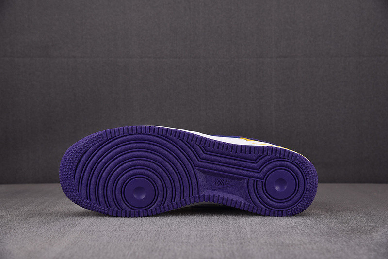 Kobe Bryant x Nike Air Force 1 Low FZ1151-100