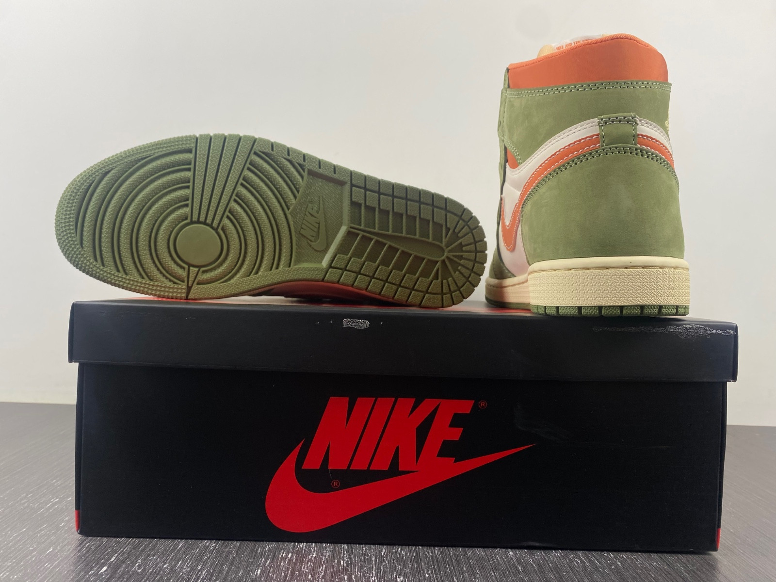 Air Jordan 1 High OG Celadon FB9934-300