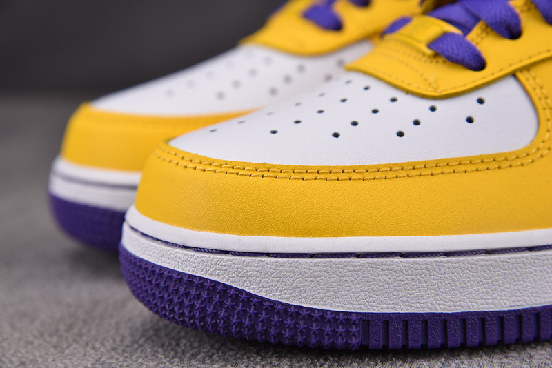 Kobe Bryant x Nike Air Force 1 Low FZ1151-100