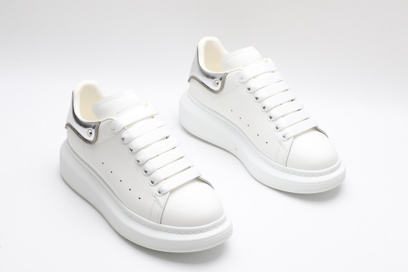 ALEXANDER MCQUEEN SNEAKER