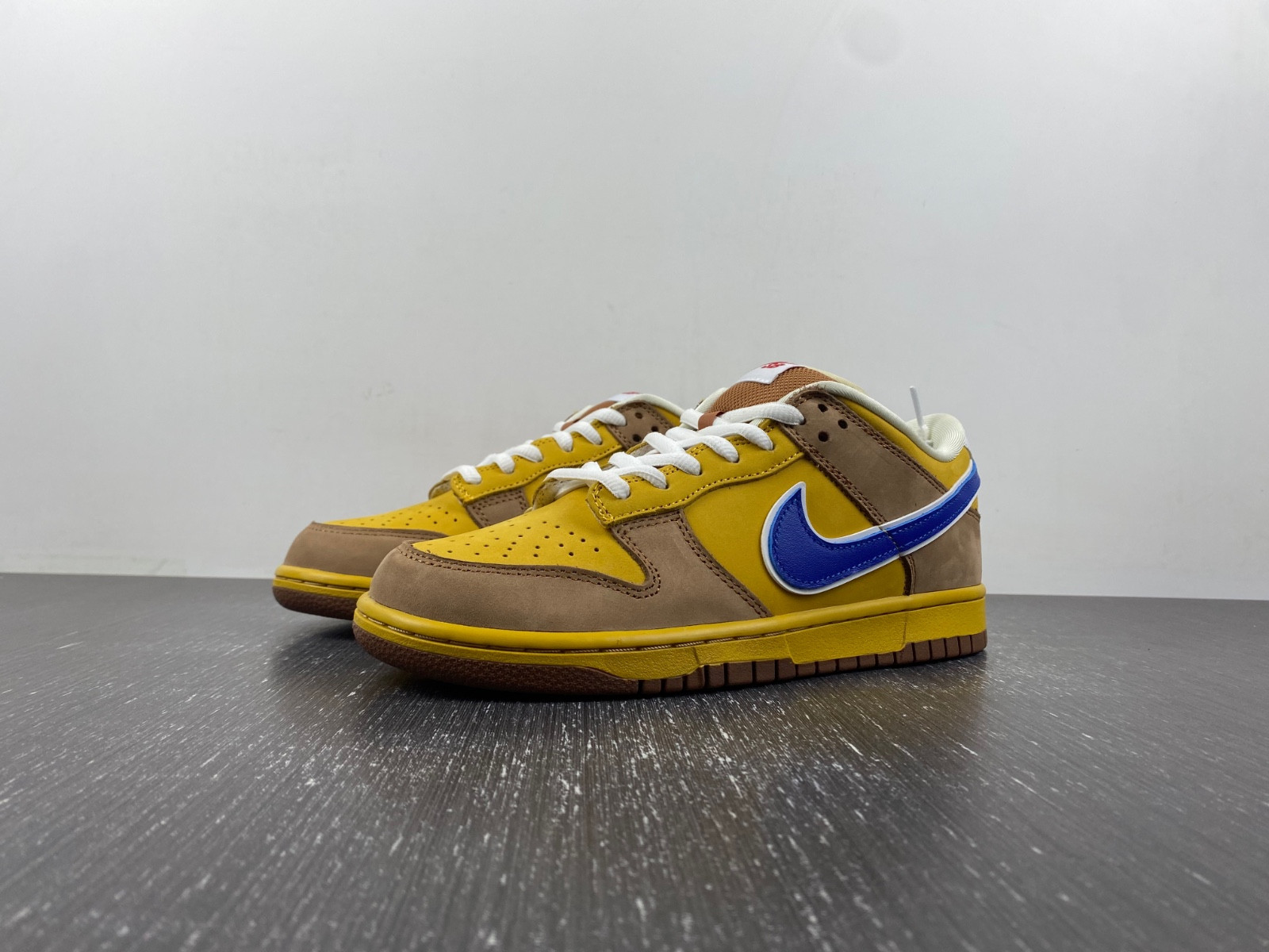 Nike SB Dunk Low PREM 313170-741