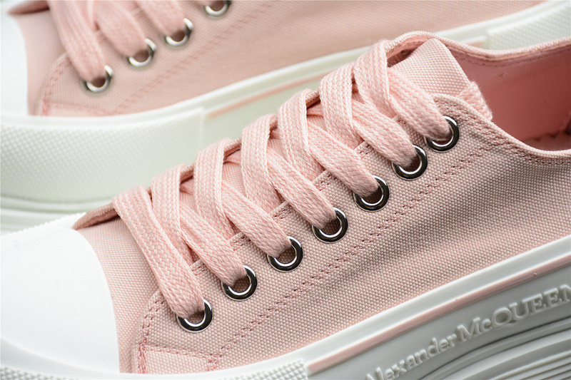 ALEXANDER MCQUEEN SNEAKER