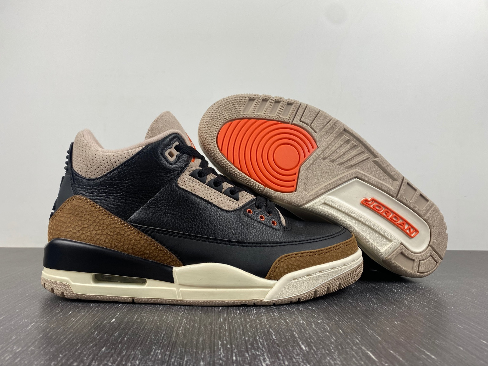 AIR JORDAN 3 “DESERT ELEPHANT” CT8532-008