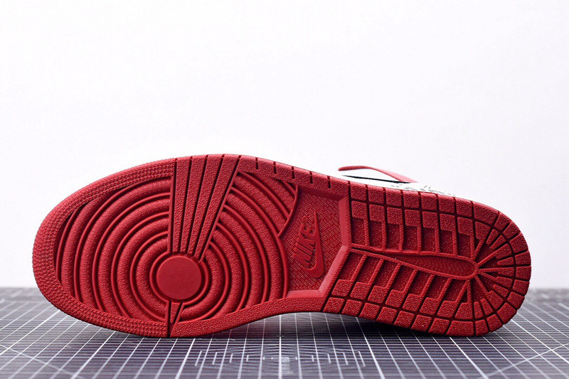 AIR JORDAN 1 RETRO HIGH OW CHICAGO AA3834-101