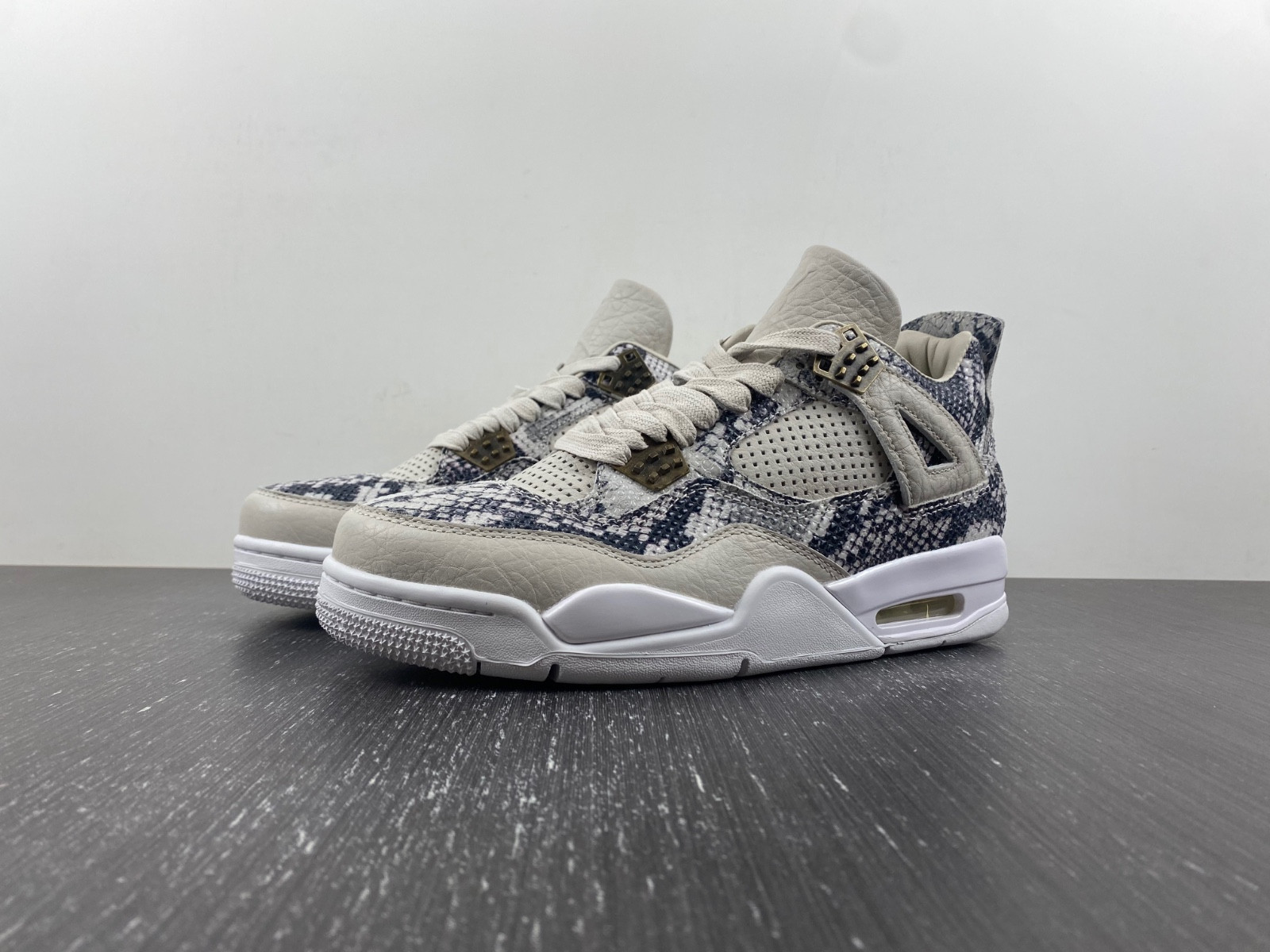 Air Jordan 4 Premium “Snakeskin” B19139-030