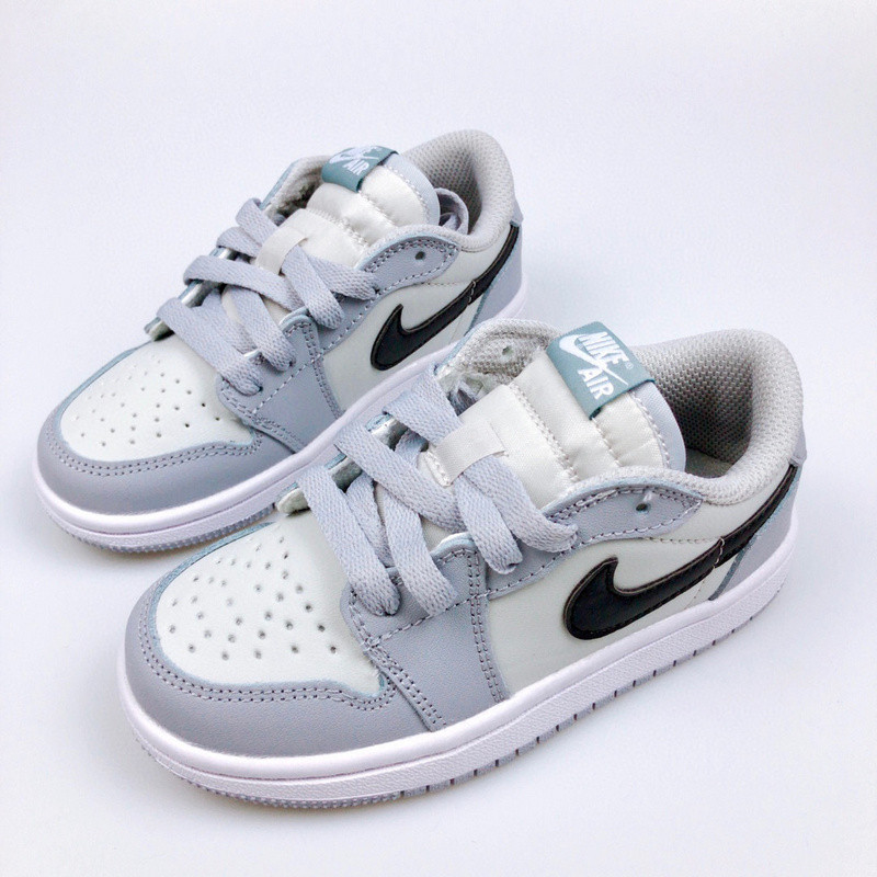AIR JORDAN 1 KIDS SHOES