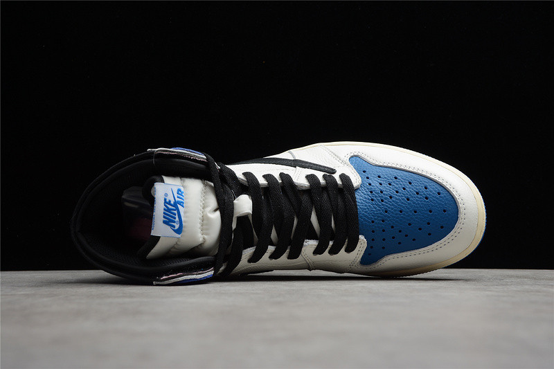 Air Jordan 1 Travis Scott DH3227-105