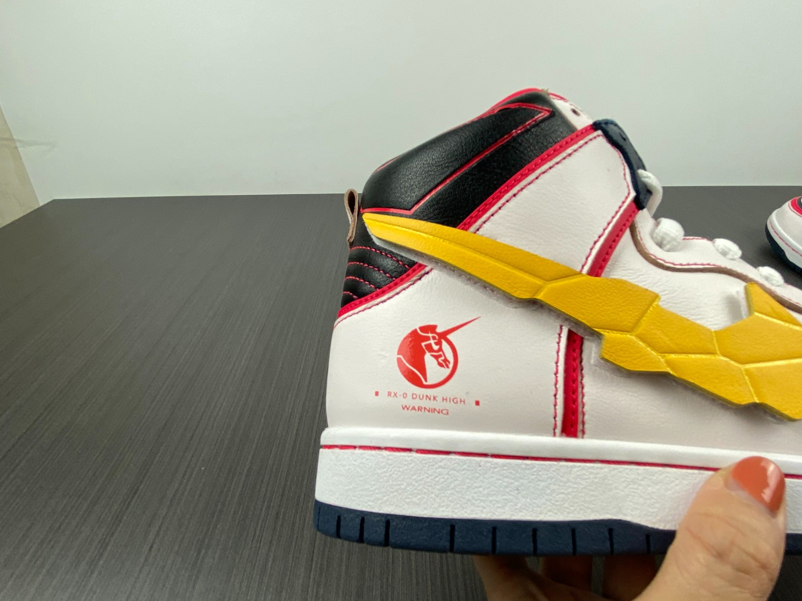GUNDAM X DUNK HIGH SB ‘PROJECT UNICORN-RX-0’ DH7717-100