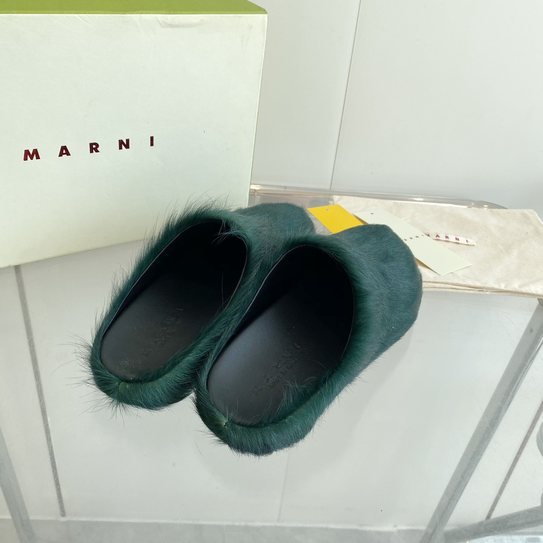 MARNI Green Fussbett Sabot Loafers
