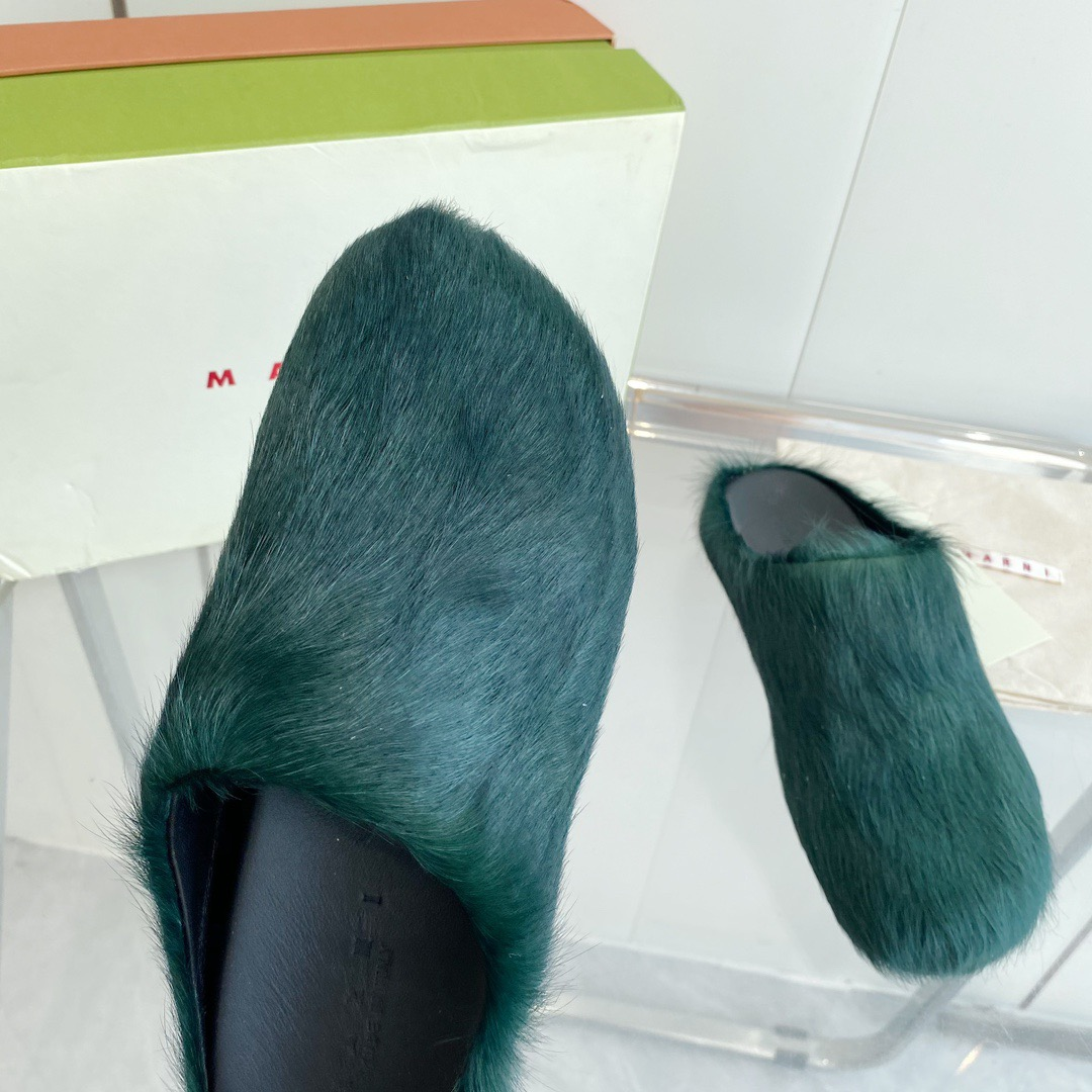 MARNI Green Fussbett Sabot Loafers