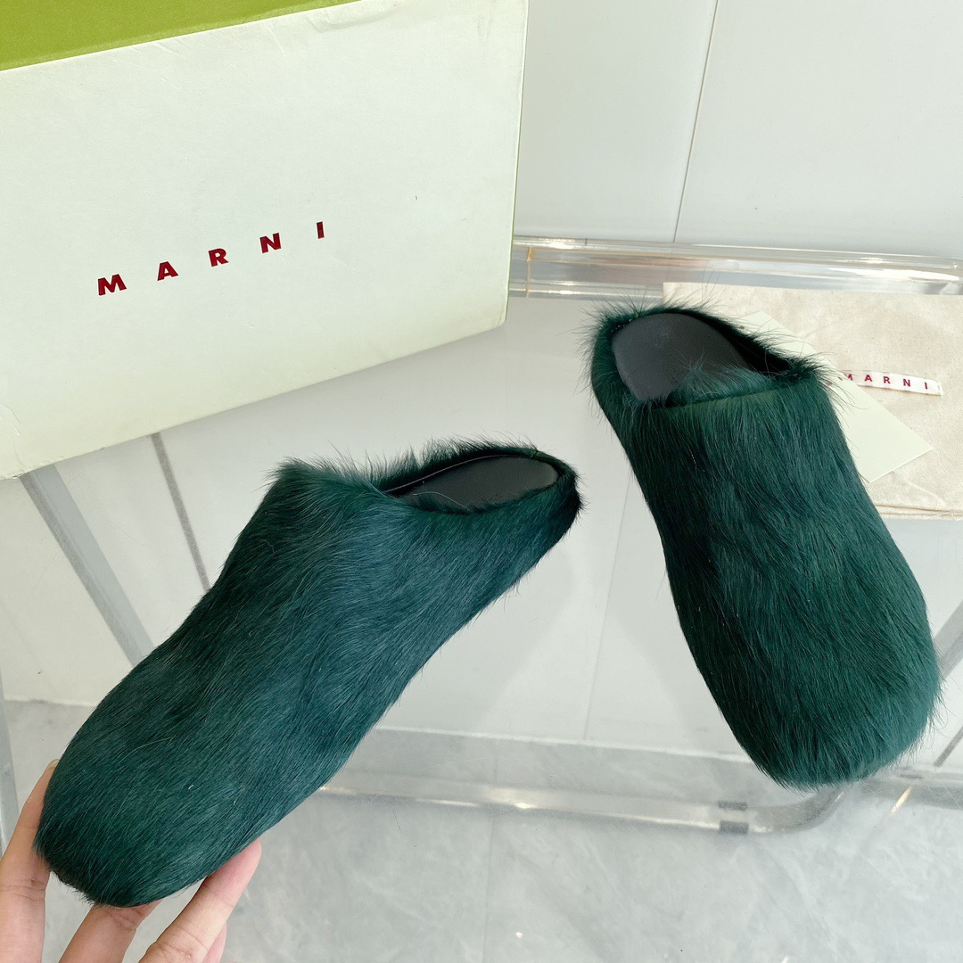 MARNI Green Fussbett Sabot Loafers