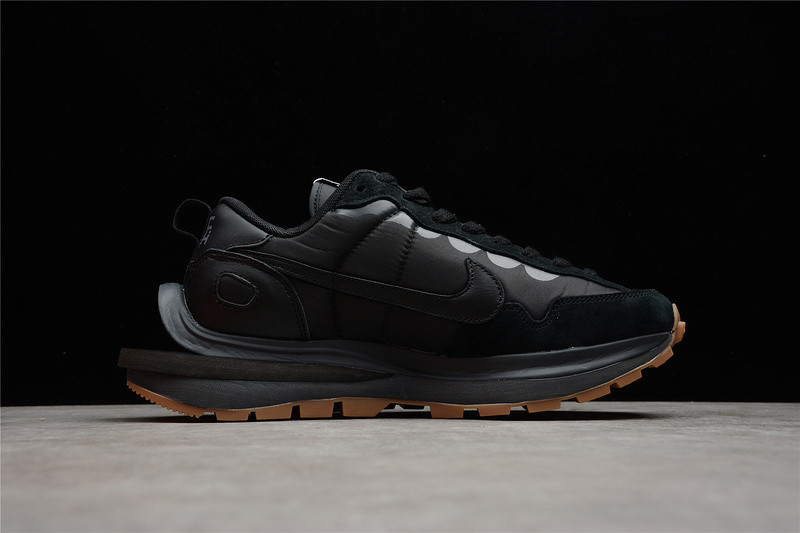 NIKE VAPORWAFFLE SACAI 