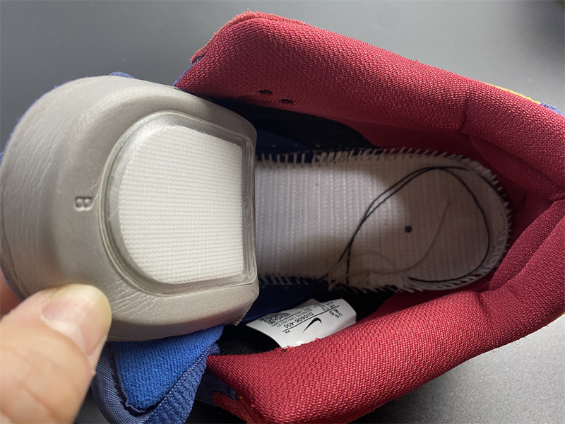 NIKE SB DUNK LOW “BARCELONA” DJ0606-400