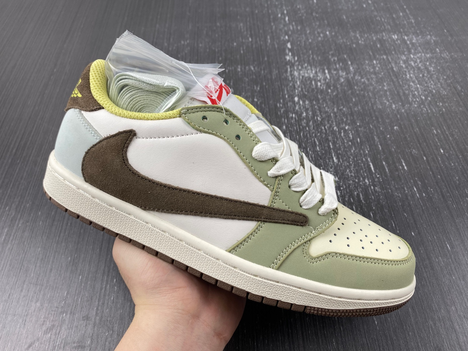 Travis Scott x Air Jordan 1 Low DM7866-603