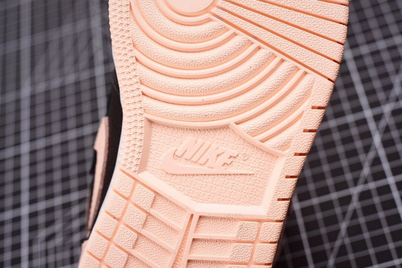 Air Jordan Retro AJ1 High OG “Crimson Tint” 575441-081