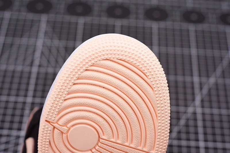 Air Jordan Retro AJ1 High OG “Crimson Tint” 575441-081