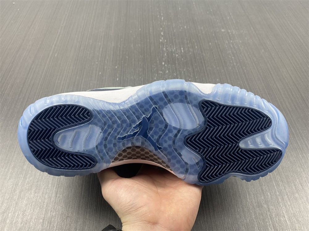 Jordan 11 Retro Low Georgetown 528895-007